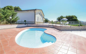 5 Bedroom Nice Home In Monreale Monreale